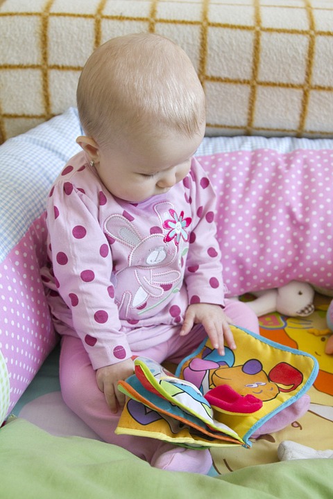 baby reading