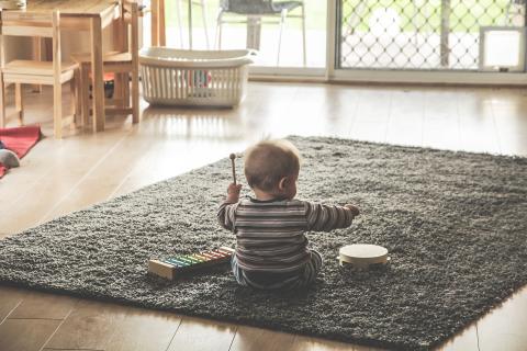 baby and music