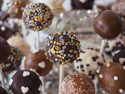 cake balls